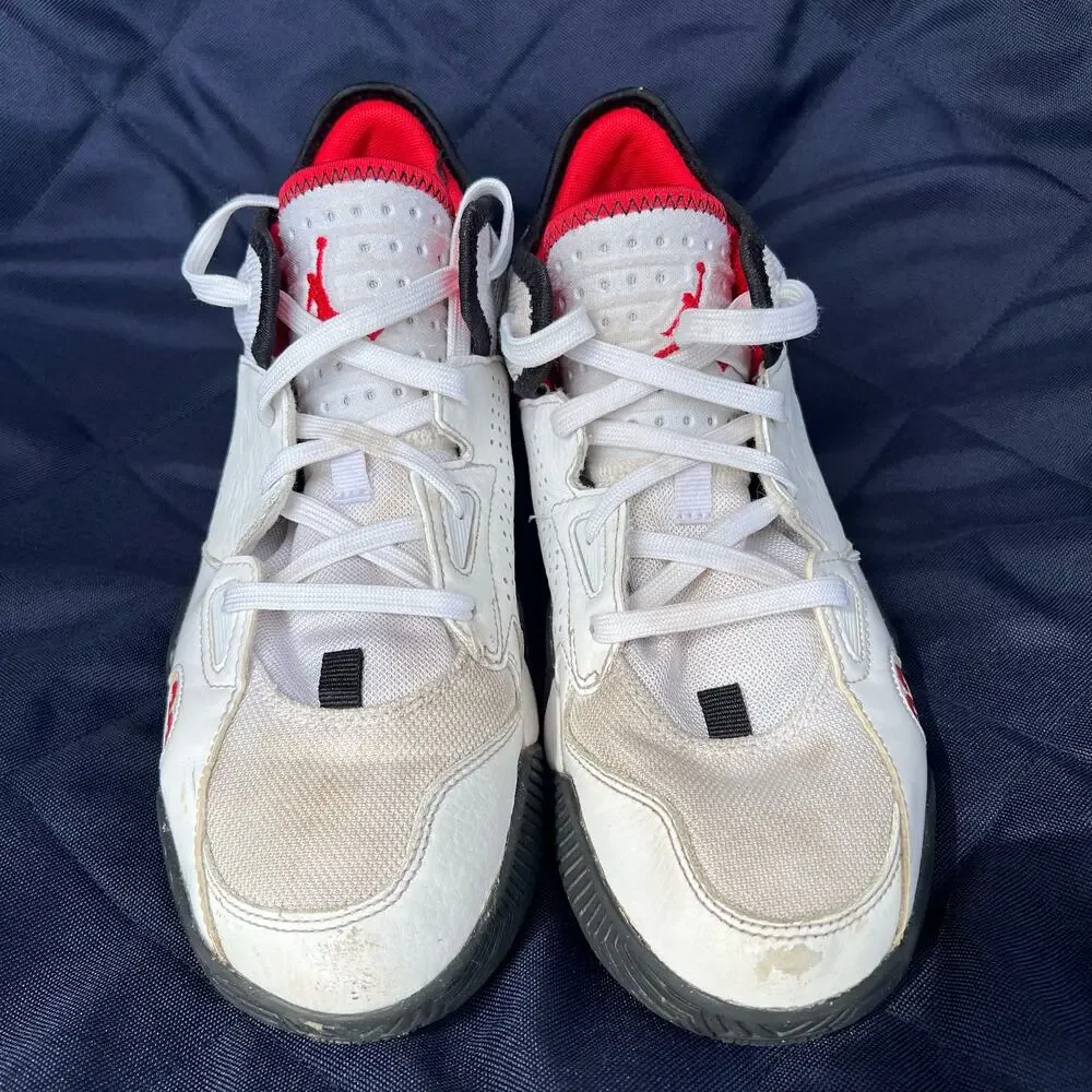 JORDAN STAY LOYAL 2 White University red sneakers men’s size 8